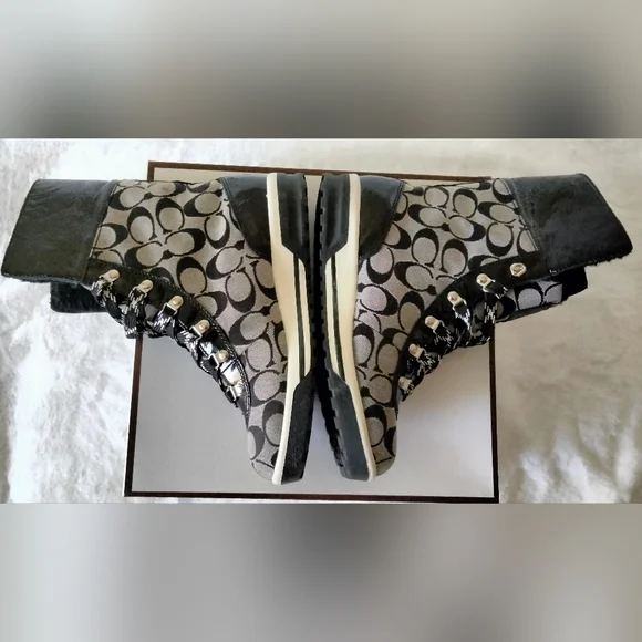 Coach Signature Patterned Black and Grey Tailor Hiking Boots Size 7.5 - Picture 2 of 12